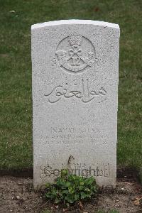 Hanover War Cemetery - Inayat Khan, 